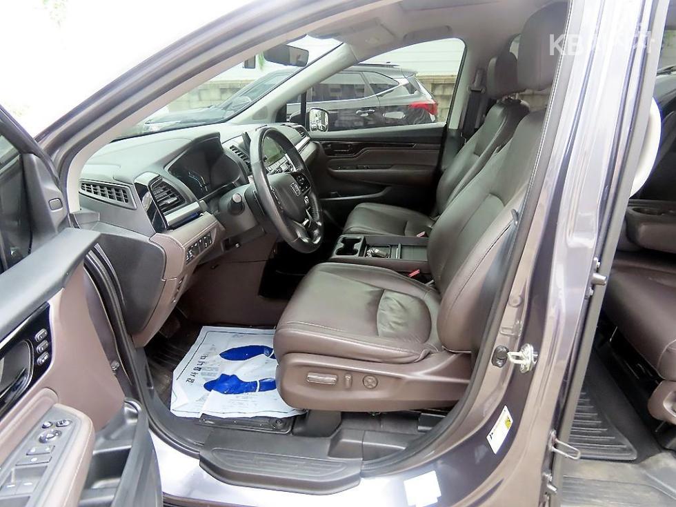 Honda Odyssey — miniaturë 5