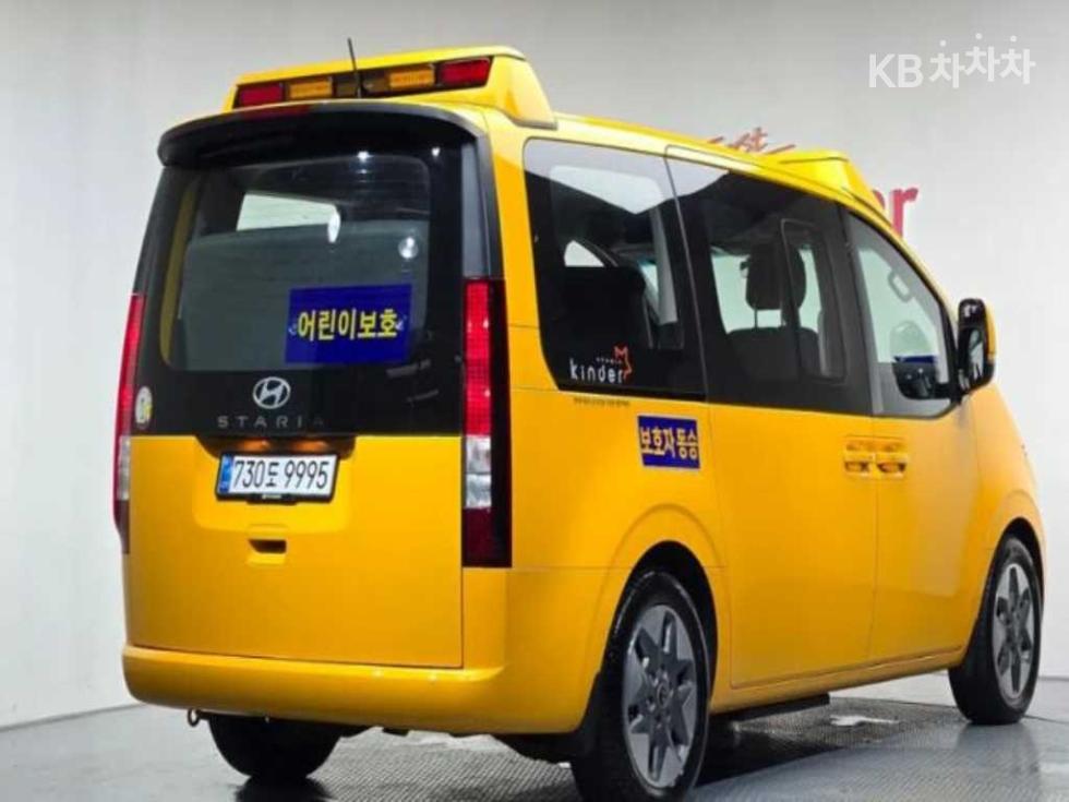 Hyundai Staria — miniaturë 2