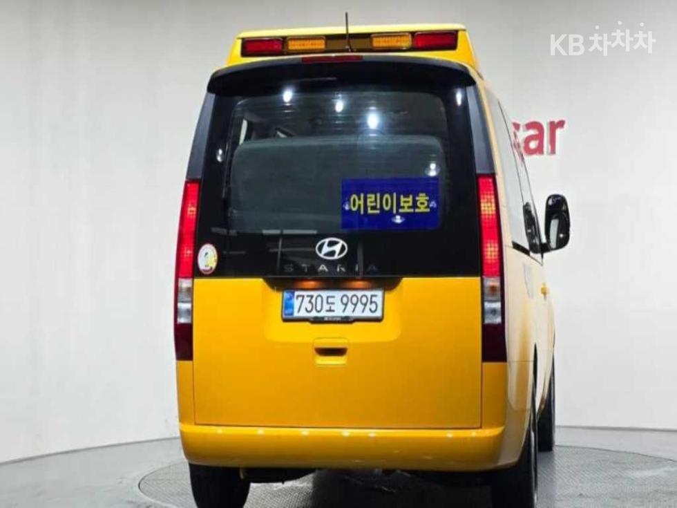 Hyundai Staria — miniaturë 3