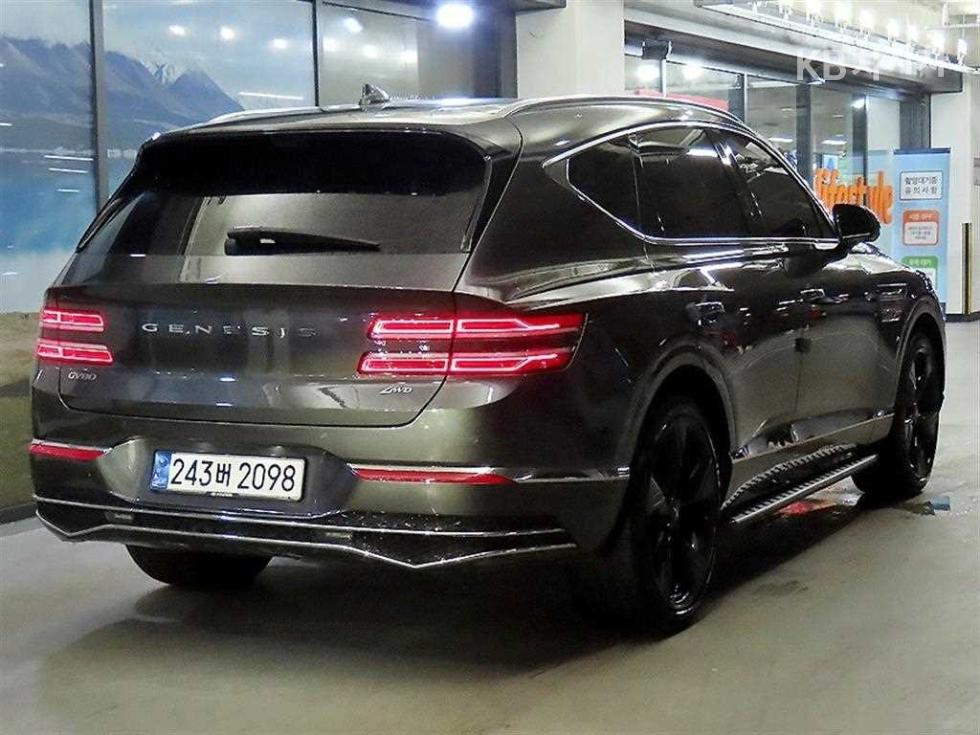 2024 Genesis GV80 photo