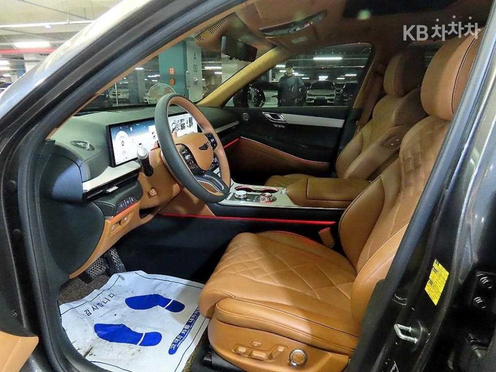 2024 Genesis GV80 photo
