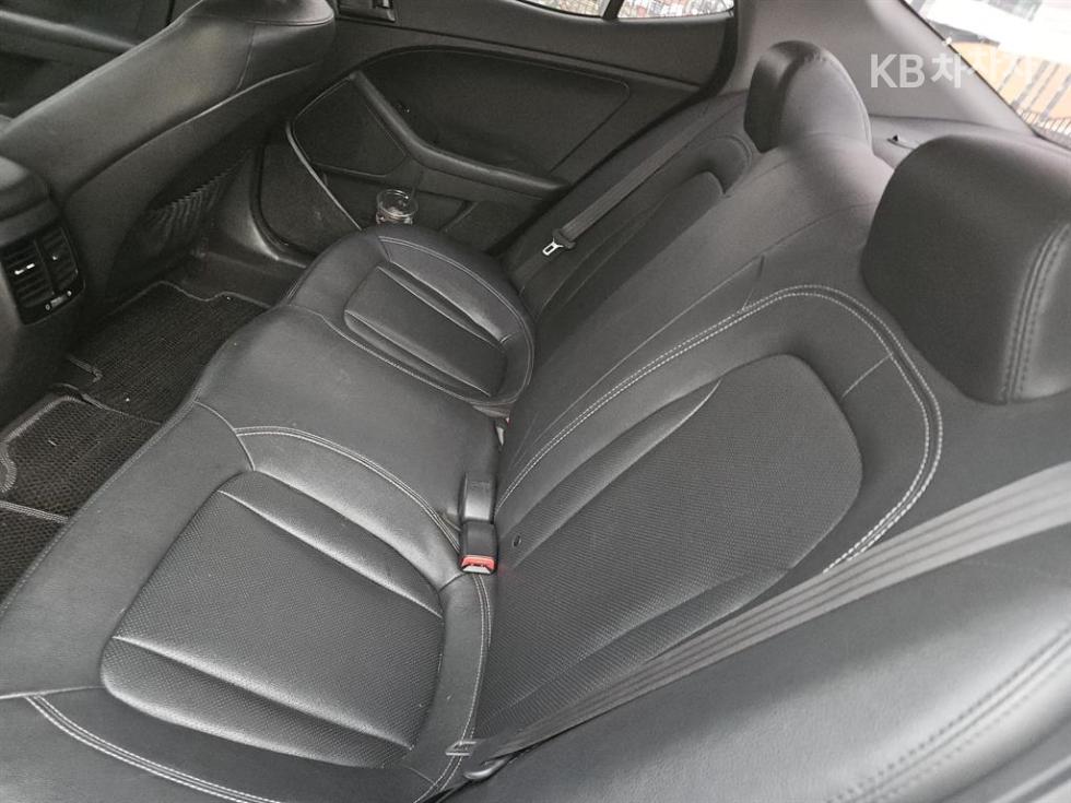 Kia K5 — miniaturë 10