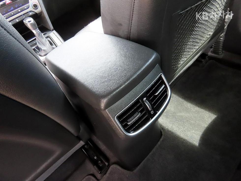 Hyundai Avante — miniaturë 17