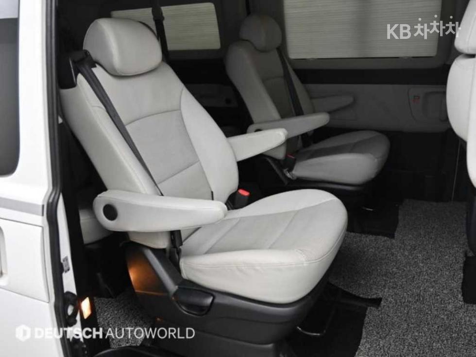 Hyundai Starex — miniaturë 10