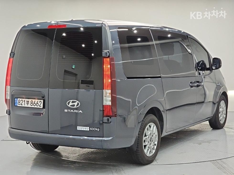 Hyundai Staria — miniaturë 4