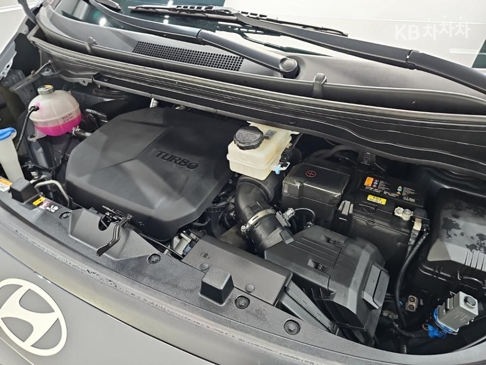 Hyundai Staria — miniaturë 5