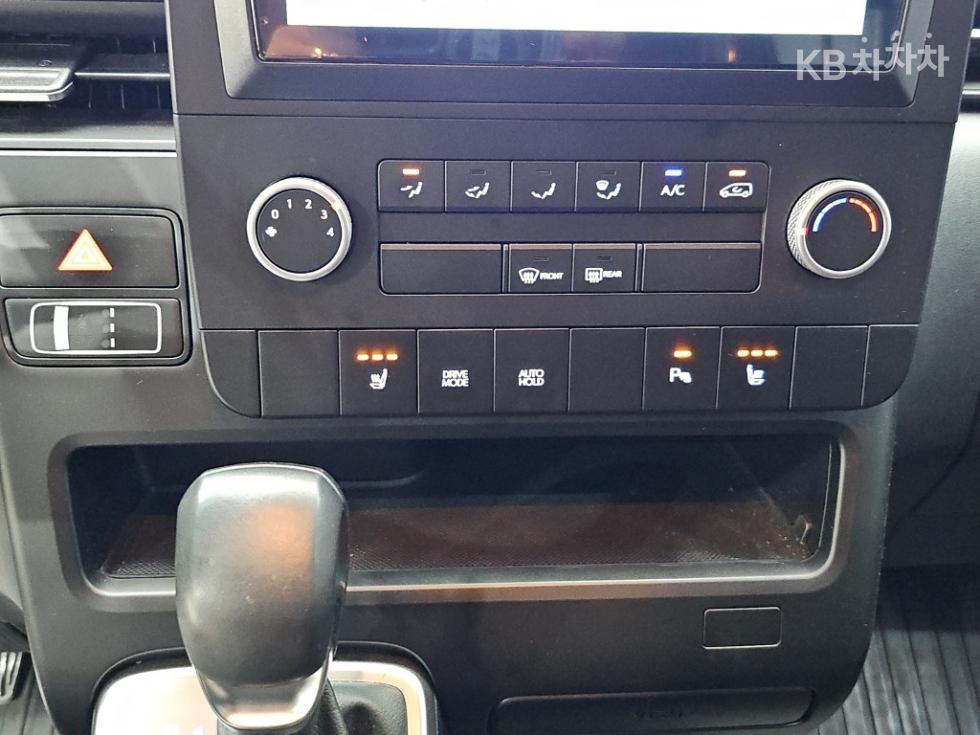 Hyundai Staria — miniaturë 10
