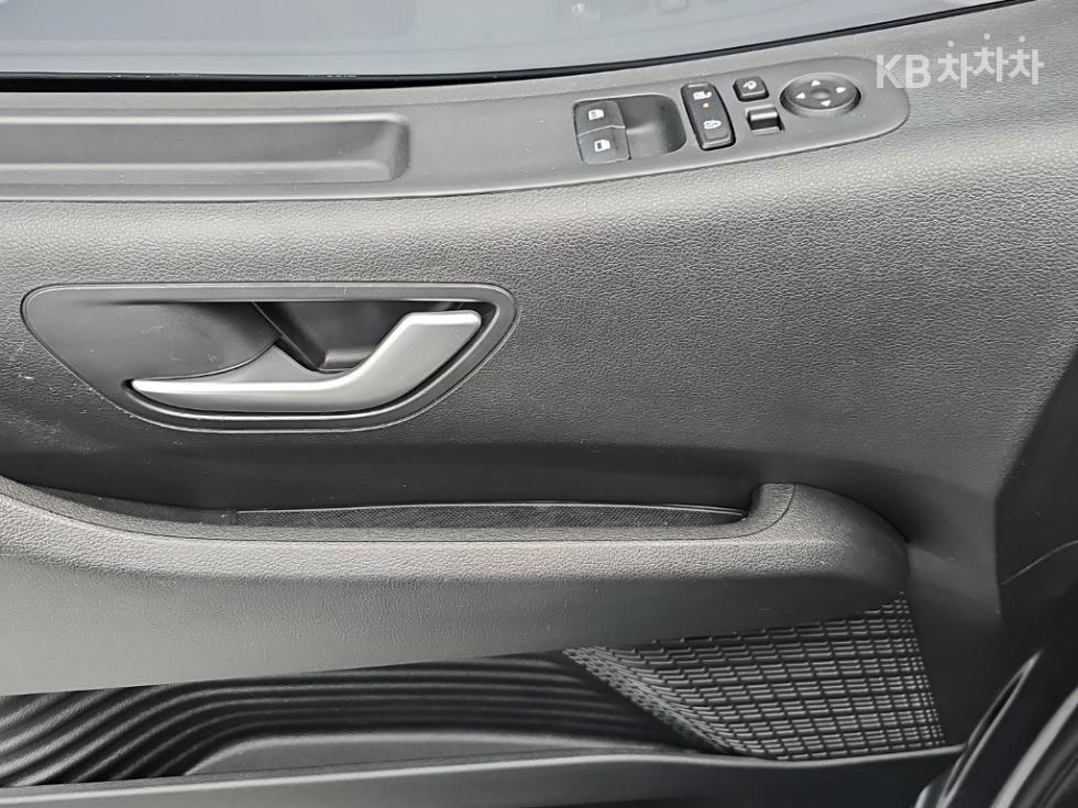 Hyundai Staria — miniaturë 15