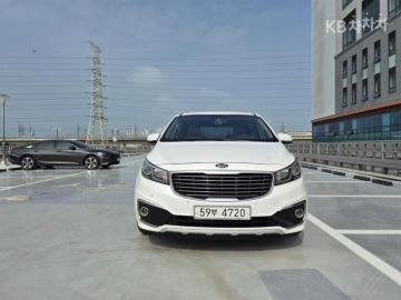 Kia Carnival 9인승 2.2 디젤 — foto 1