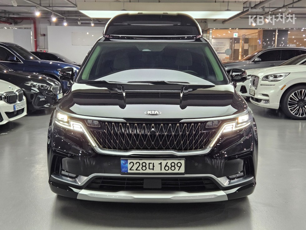Kia Carnival — miniaturë 2