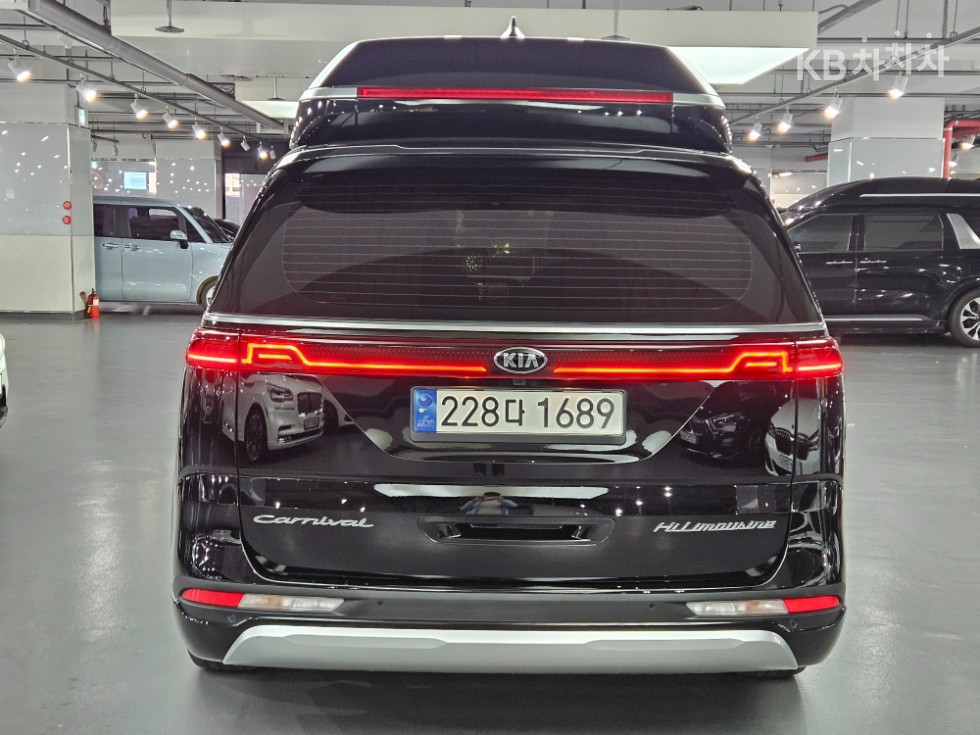 Kia Carnival — miniaturë 3