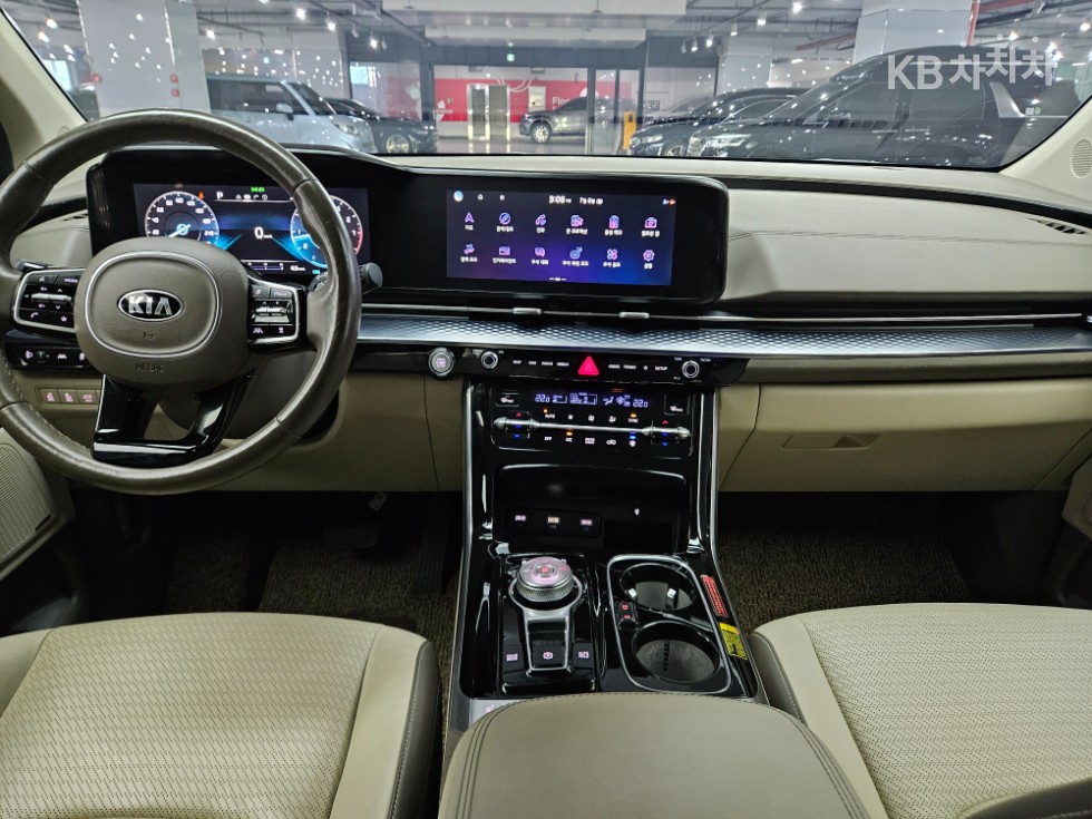 Kia Carnival — miniaturë 11