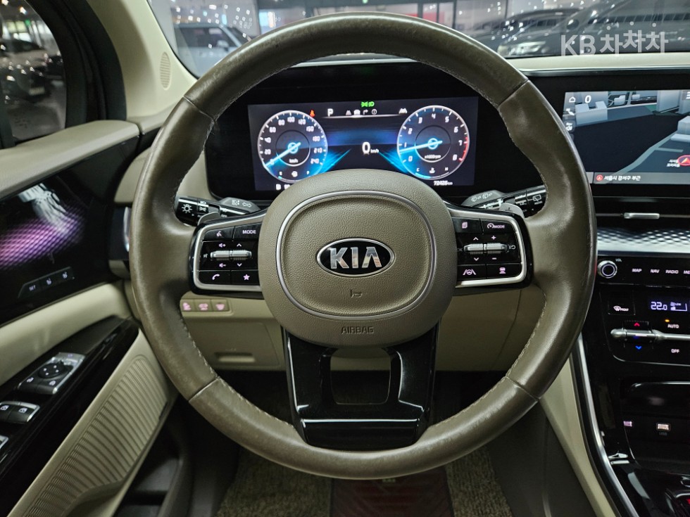 Kia Carnival — miniaturë 7