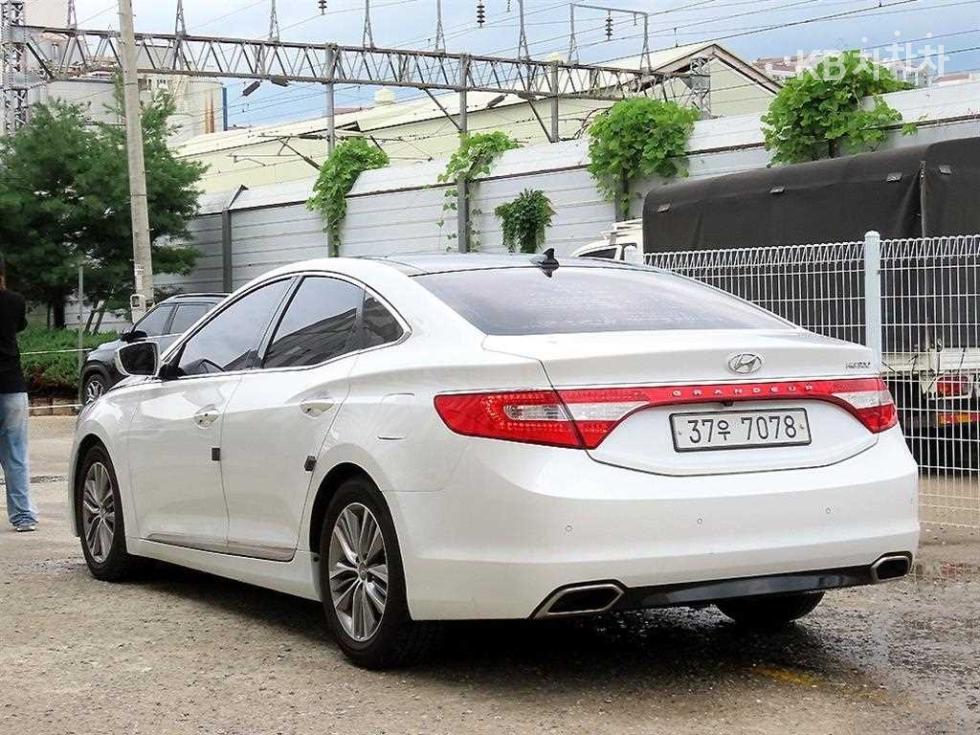 Hyundai Grandeur — miniaturë 4