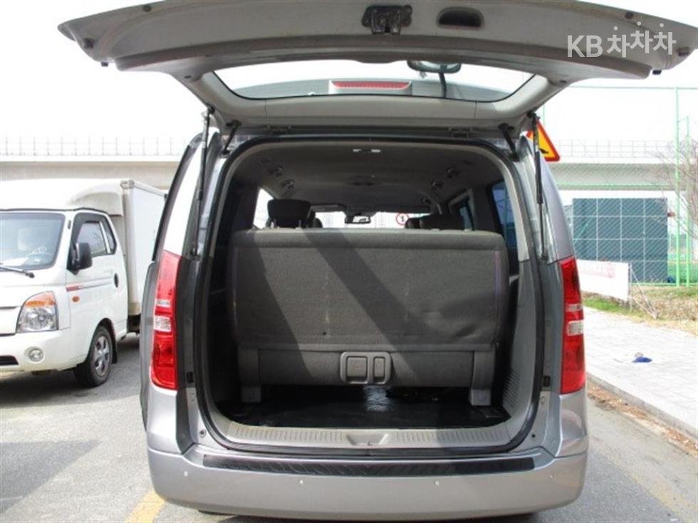 Hyundai Starex — miniaturë 9