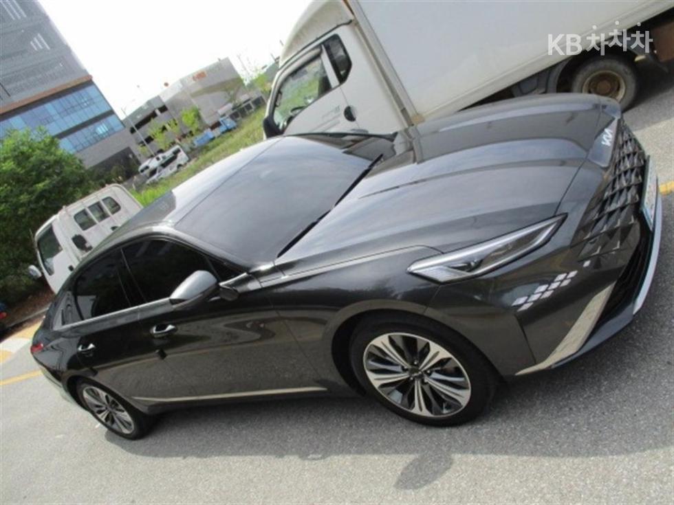 Kia K8 — miniaturë 3