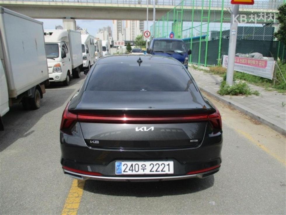 Kia K8 — miniaturë 4