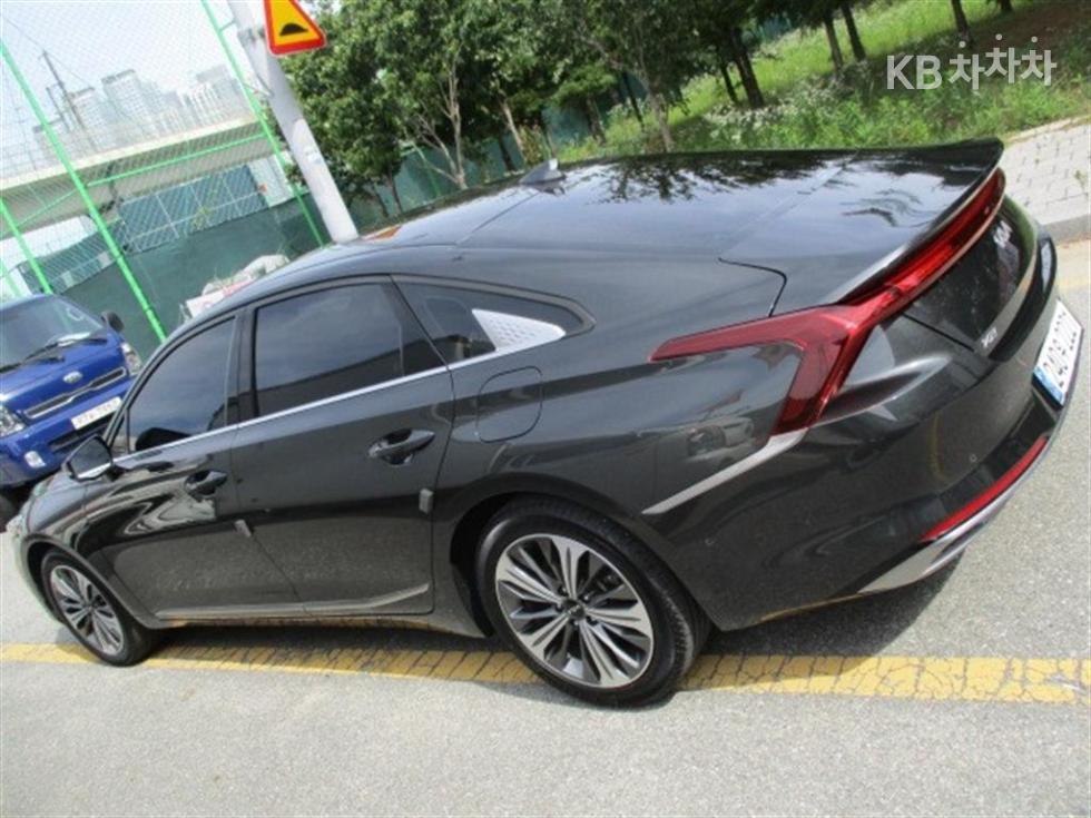 Kia K8 — miniaturë 6