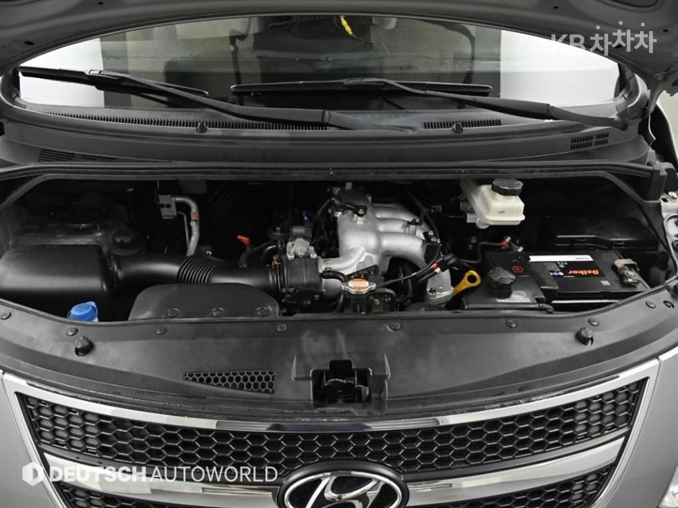 Hyundai Starex — miniaturë 6