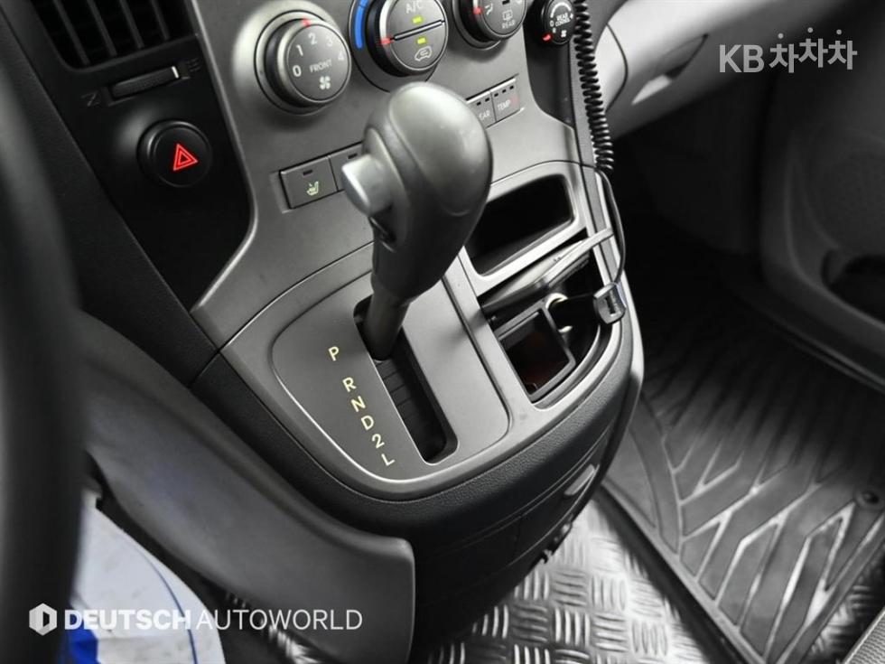 Hyundai Starex — miniaturë 9