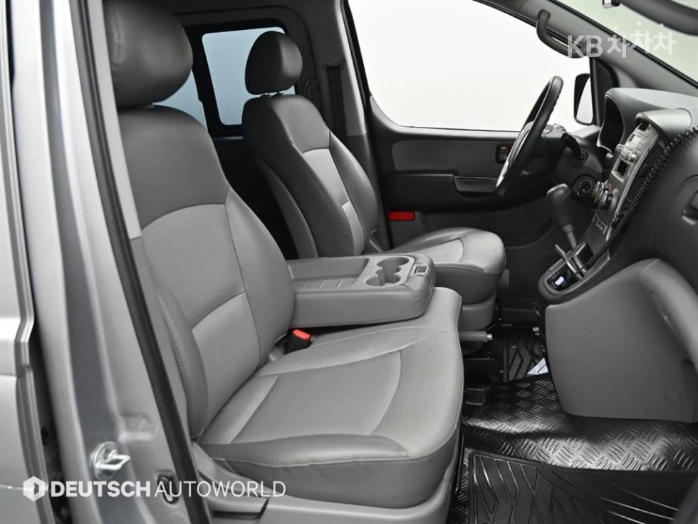 Hyundai Starex — miniaturë 10