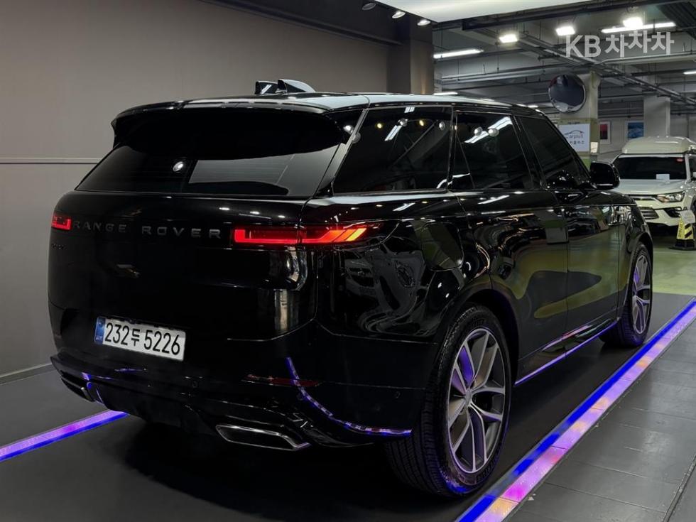 Land Rover Range Rover Sport — miniaturë 2