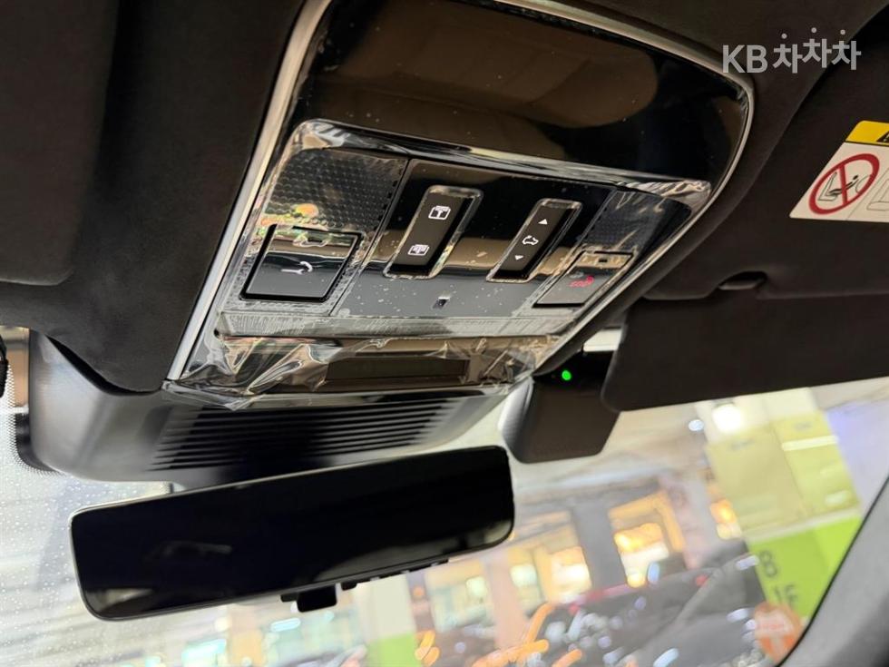 Land Rover Range Rover Sport — miniaturë 13