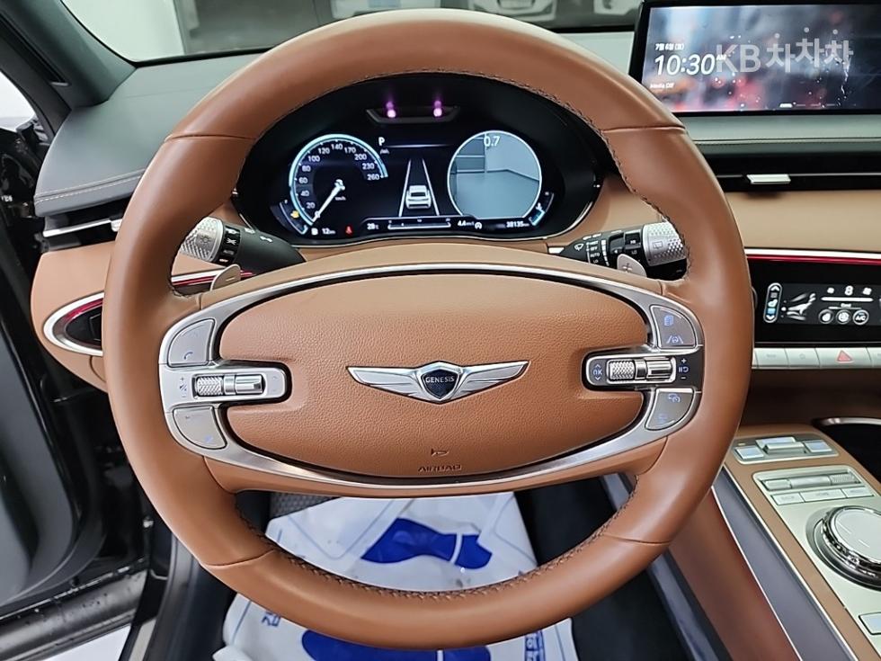 2022 Genesis GV70 photo