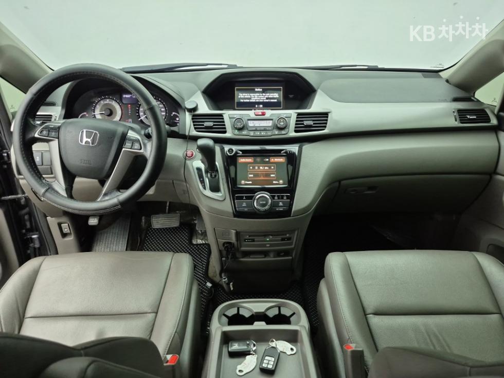 Honda Odyssey — miniaturë 5