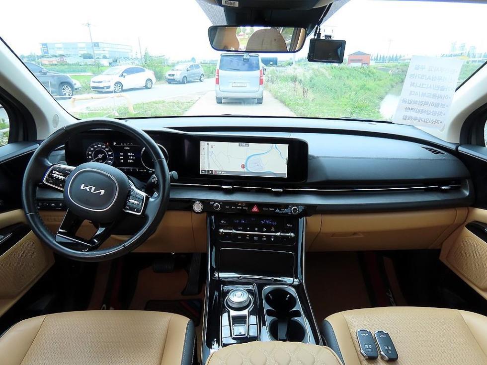 Kia Carnival — miniaturë 9