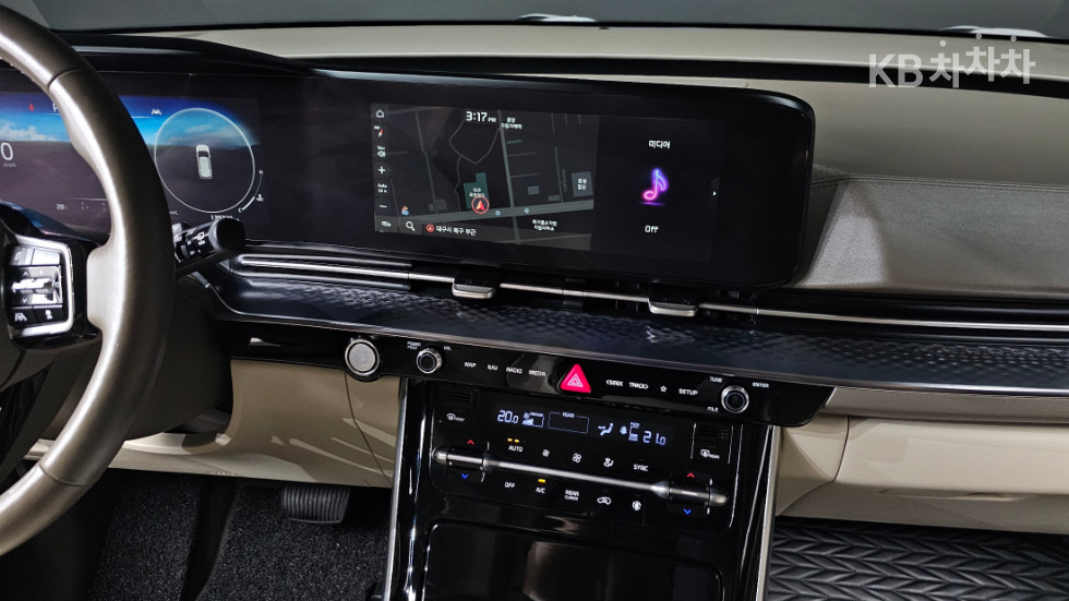 Kia Carnival — miniaturë 19
