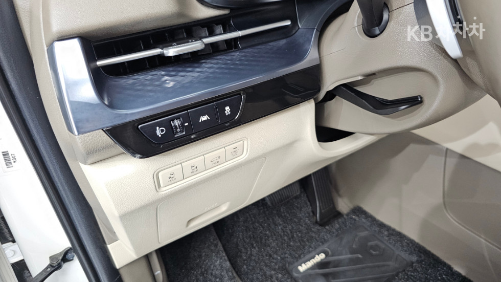 Kia Carnival — miniaturë 27