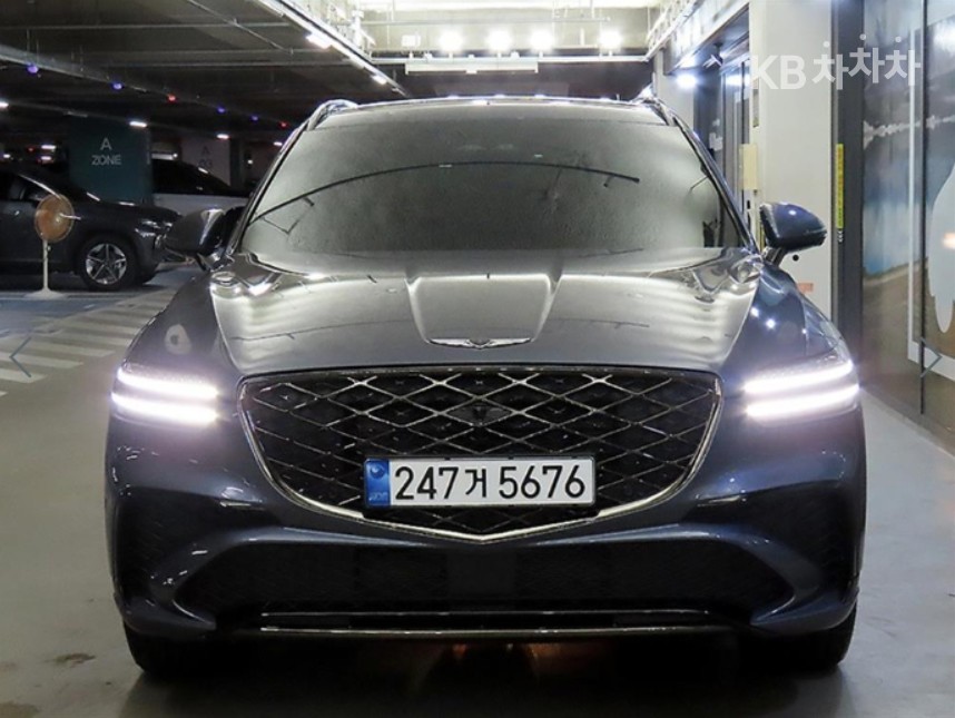 2024 Genesis GV70 photo