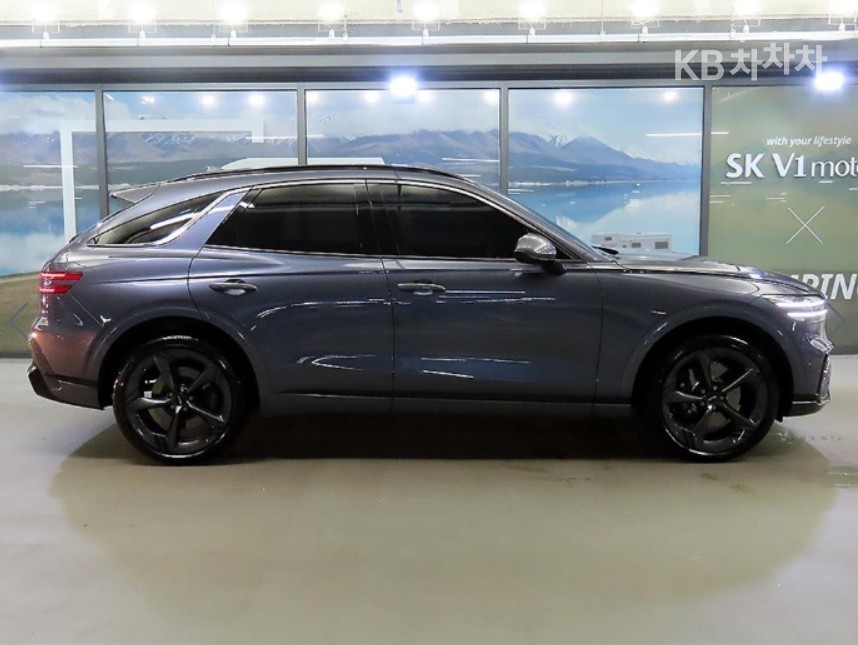 2024 Genesis GV70 photo