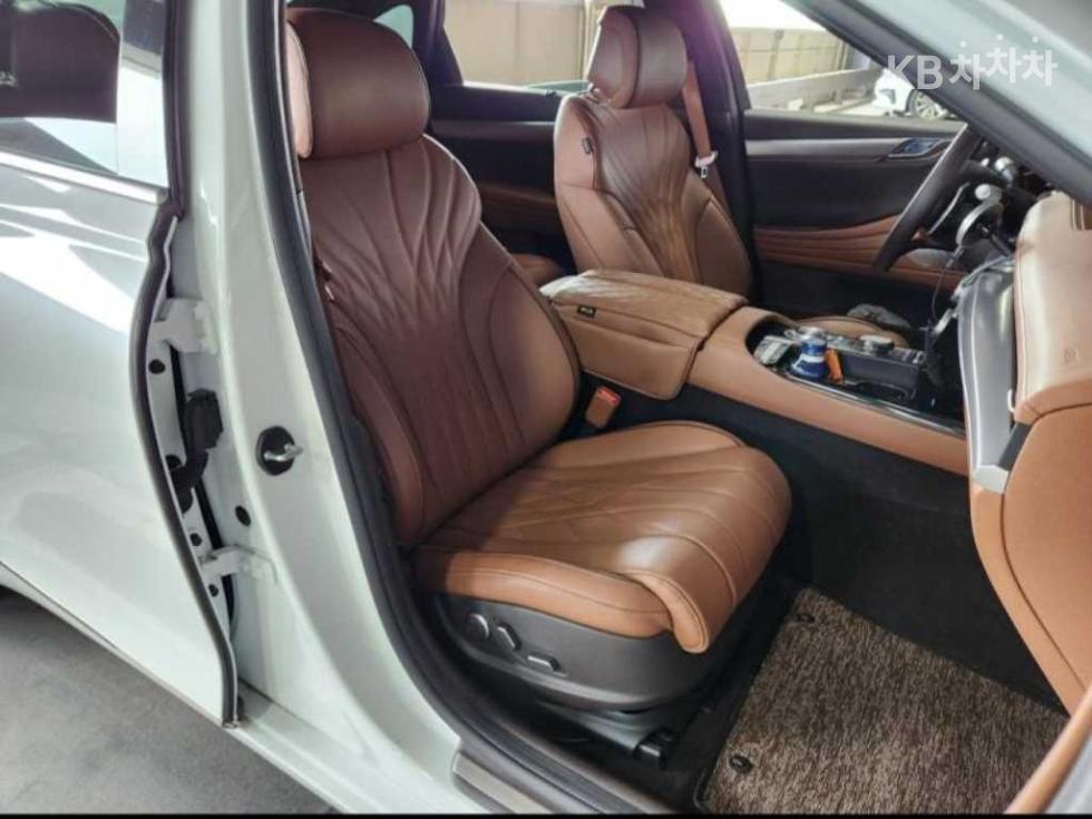 Genesis G80 — miniaturë 4
