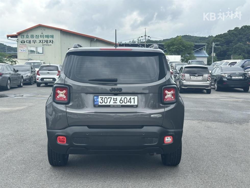 Jeep Renegade — miniaturë 4