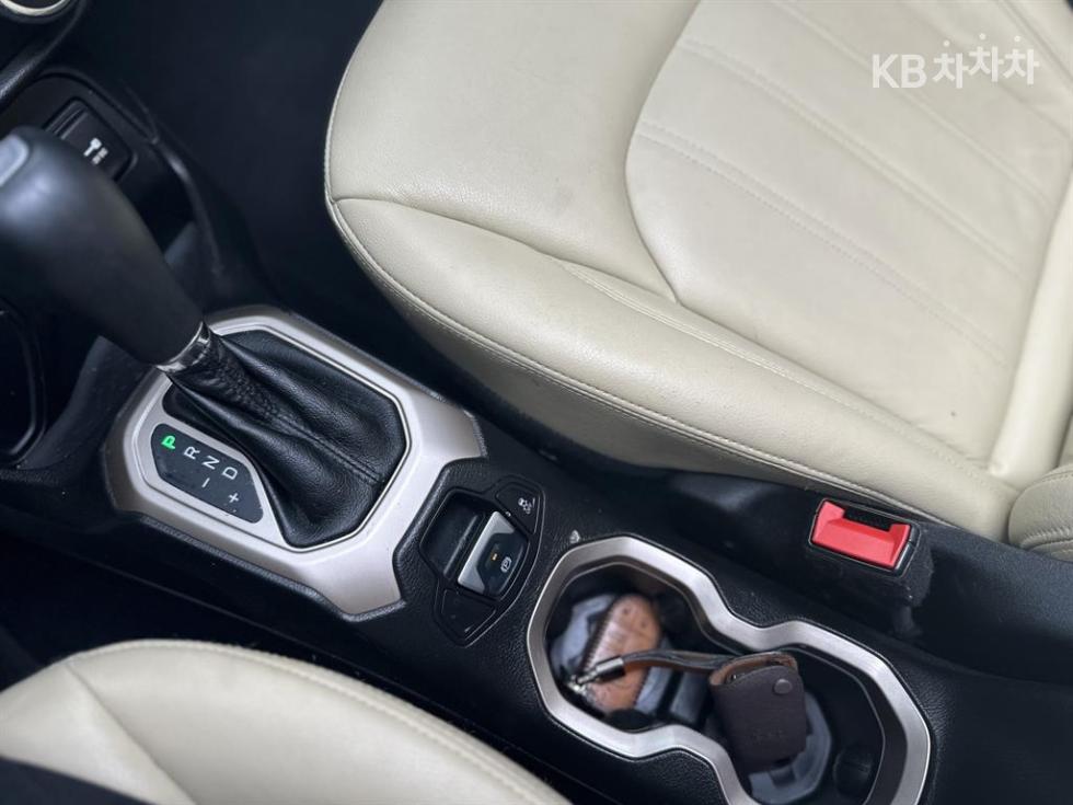 Jeep Renegade — miniaturë 16