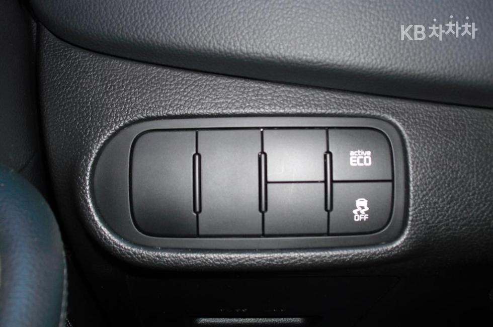 Kia Carens — miniaturë 17