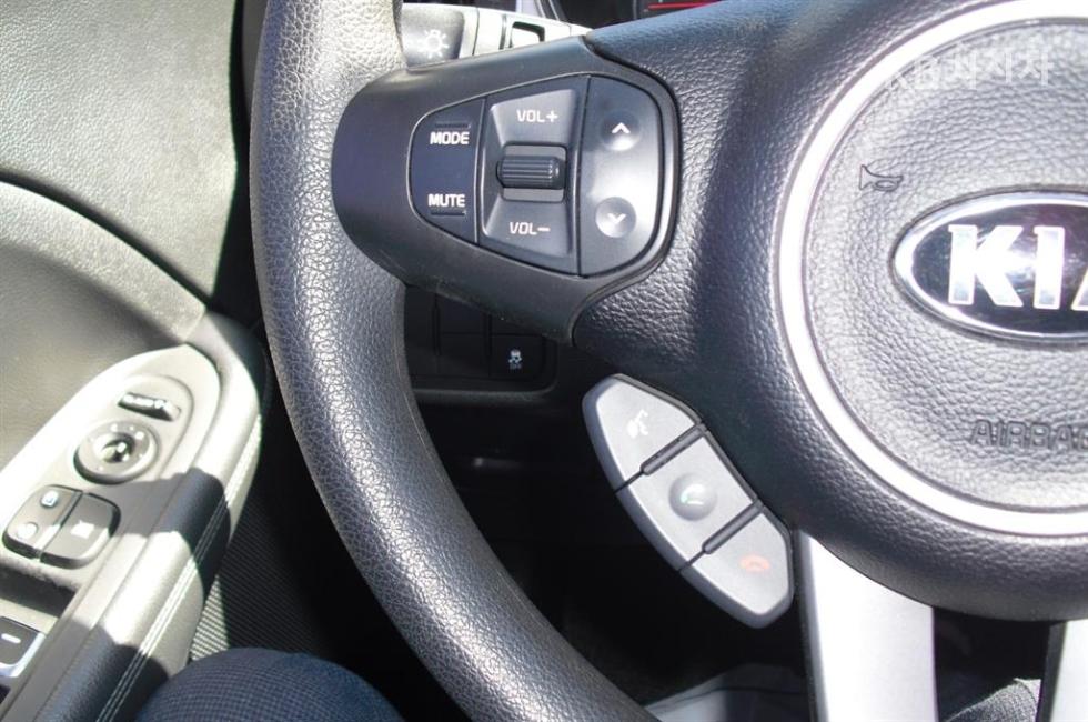 Kia Carens — miniaturë 19
