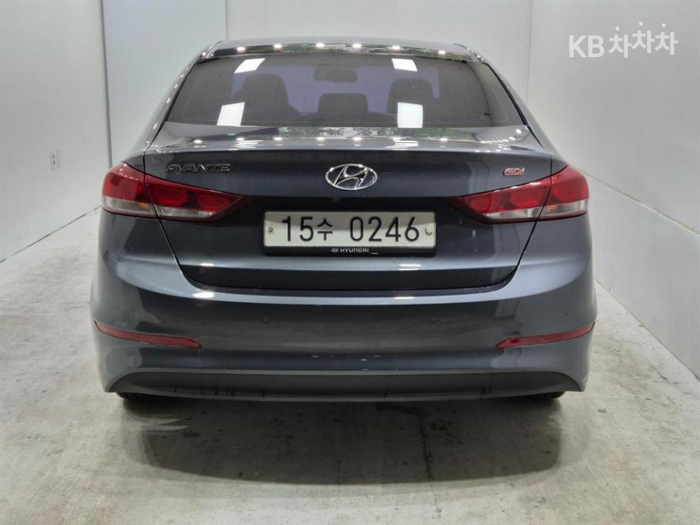 Hyundai Avante — miniaturë 3