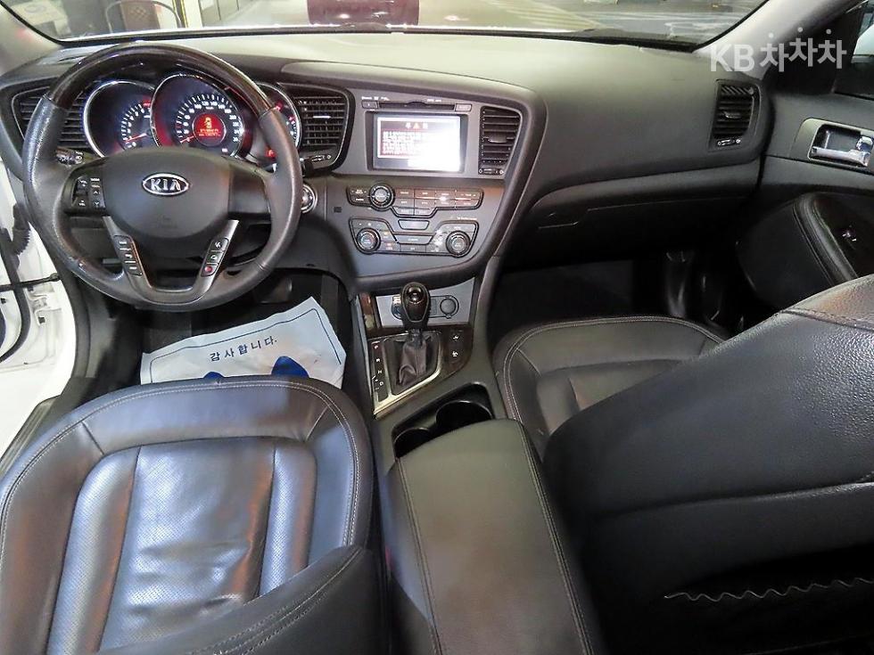 Kia K5 — miniaturë 10