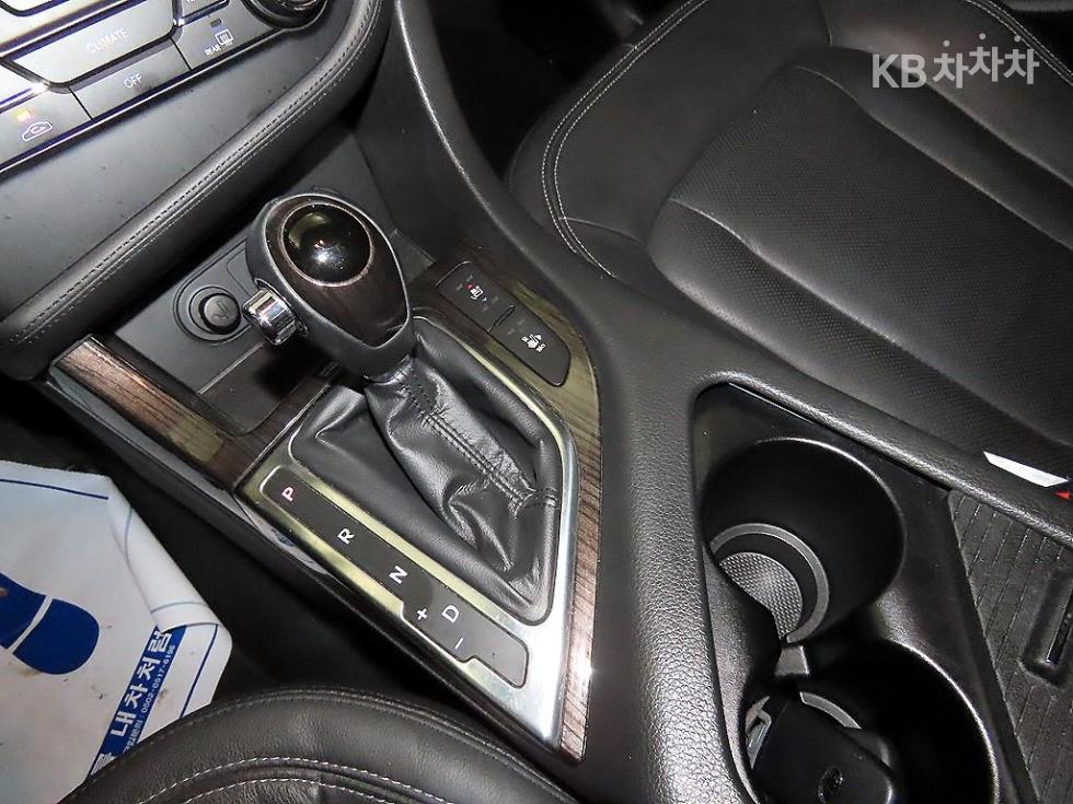 Kia K5 — miniaturë 12