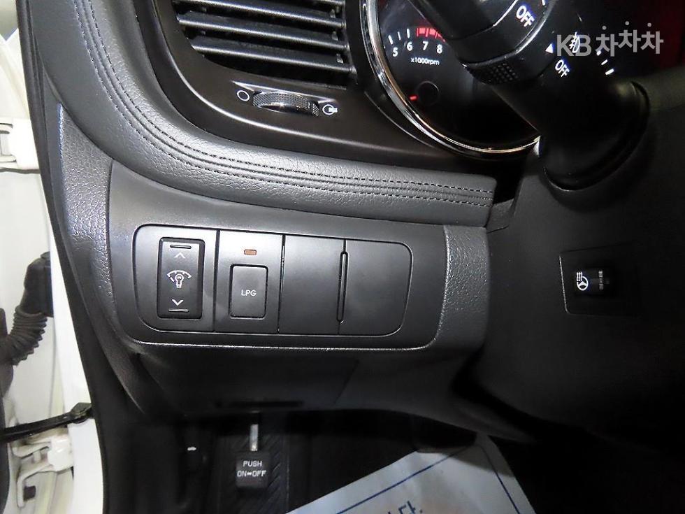 Kia K5 — miniaturë 14