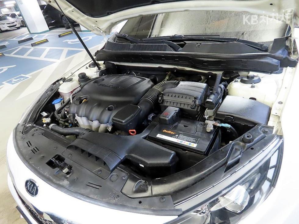 Kia K5 — miniaturë 19