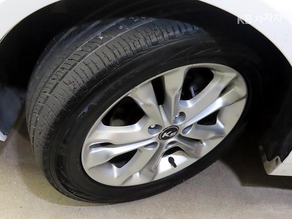 Kia K5 — miniaturë 20