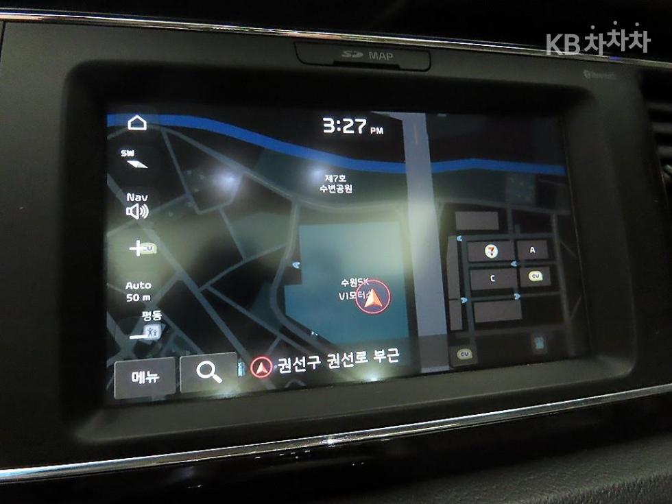 Kia Carnival — miniaturë 13