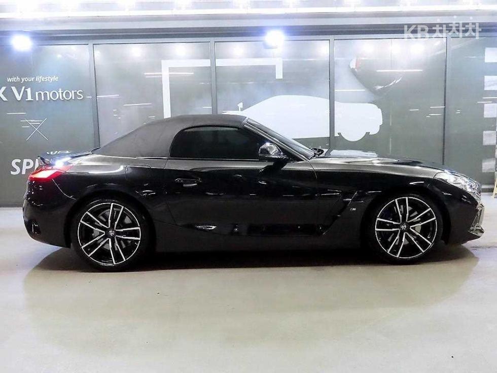 2023 BMW BMW Z4 photo