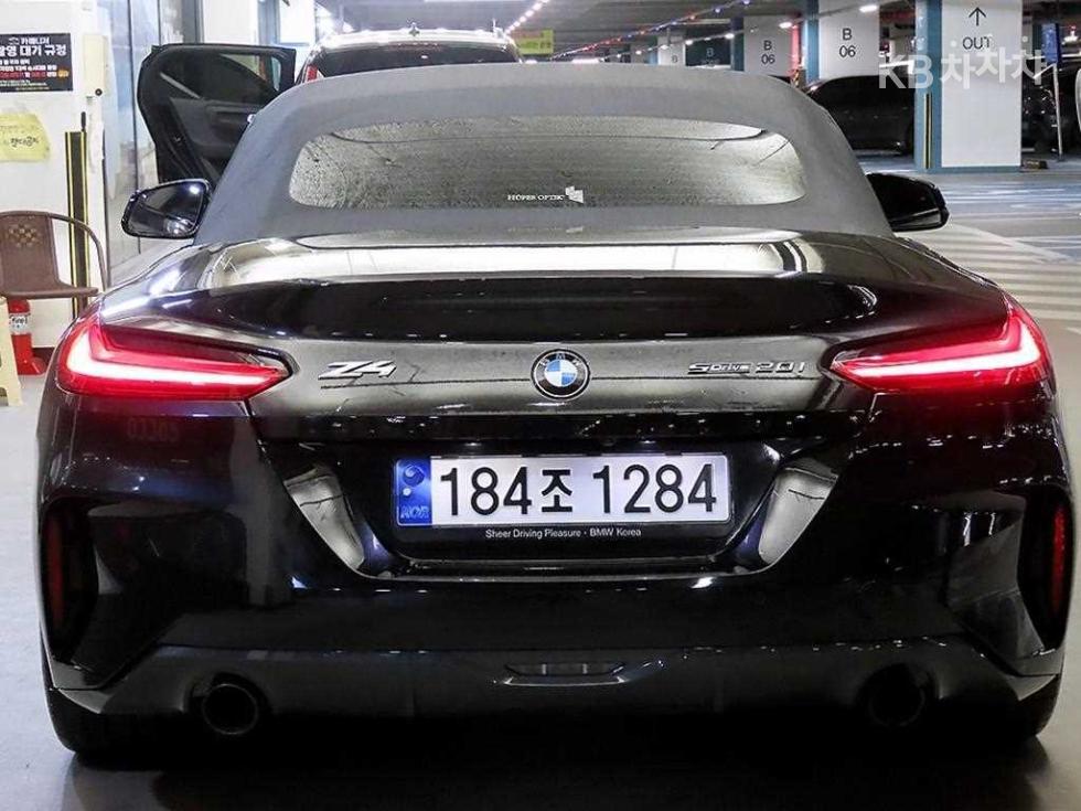 2023 BMW BMW Z4 photo