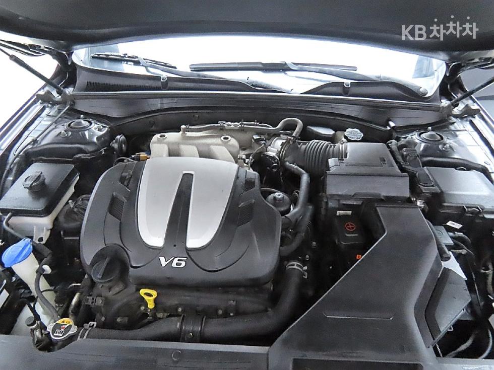 Kia K7 — miniaturë 7