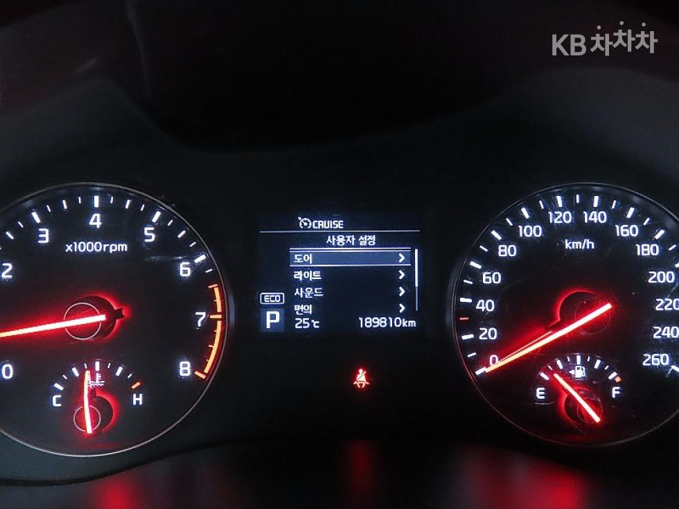 Kia K7 — miniaturë 8